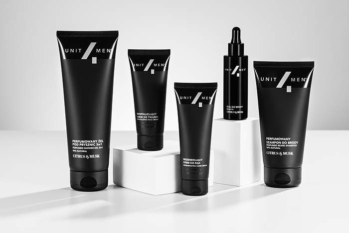 5-Unit4Men-world-brand-design